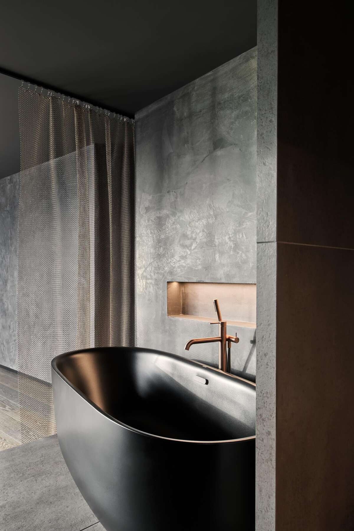 Orlando Architektur Umbau Wohnung Tödistrasse Horgen 7 Masterbad Badewanne Detail